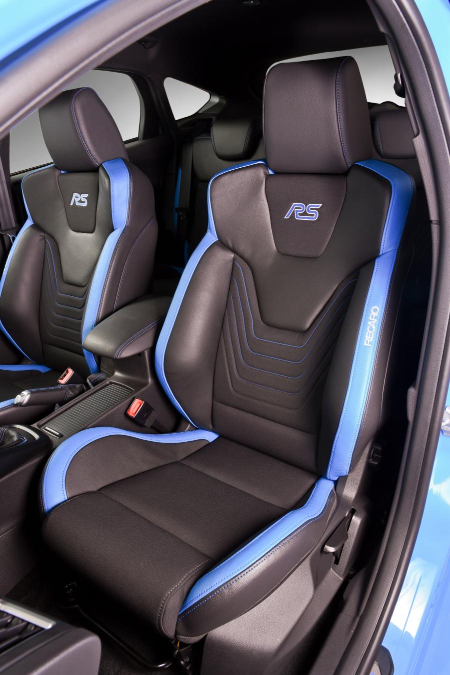 Интерьер Ford Focus RS 2016 года  (ZA) (фото 29 из 30)